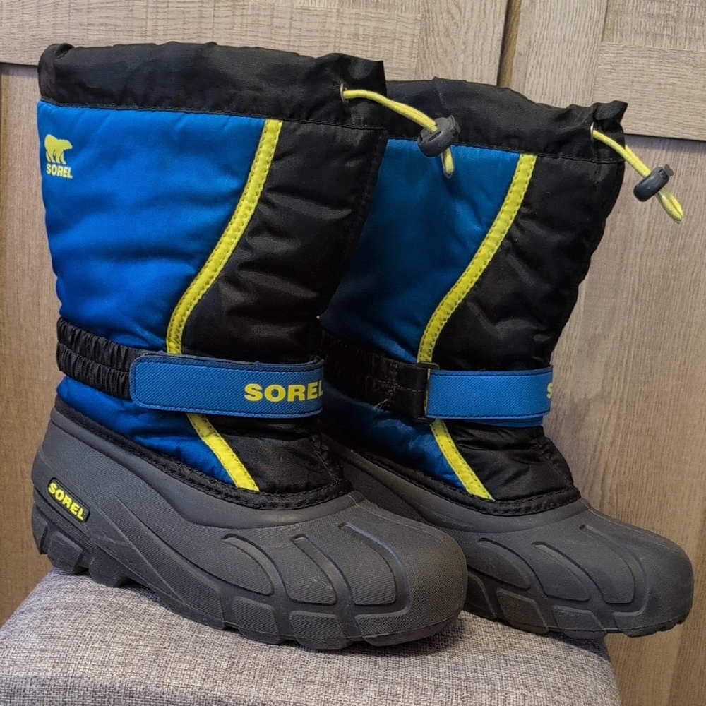Sorel  Boy's Black and Blue Snow Boots